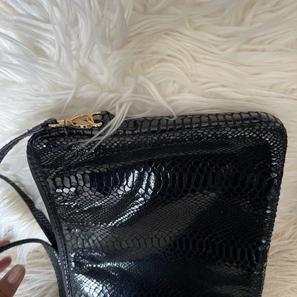 Michael Kors Black Crossbody laptop bag - Picture 3 of 12